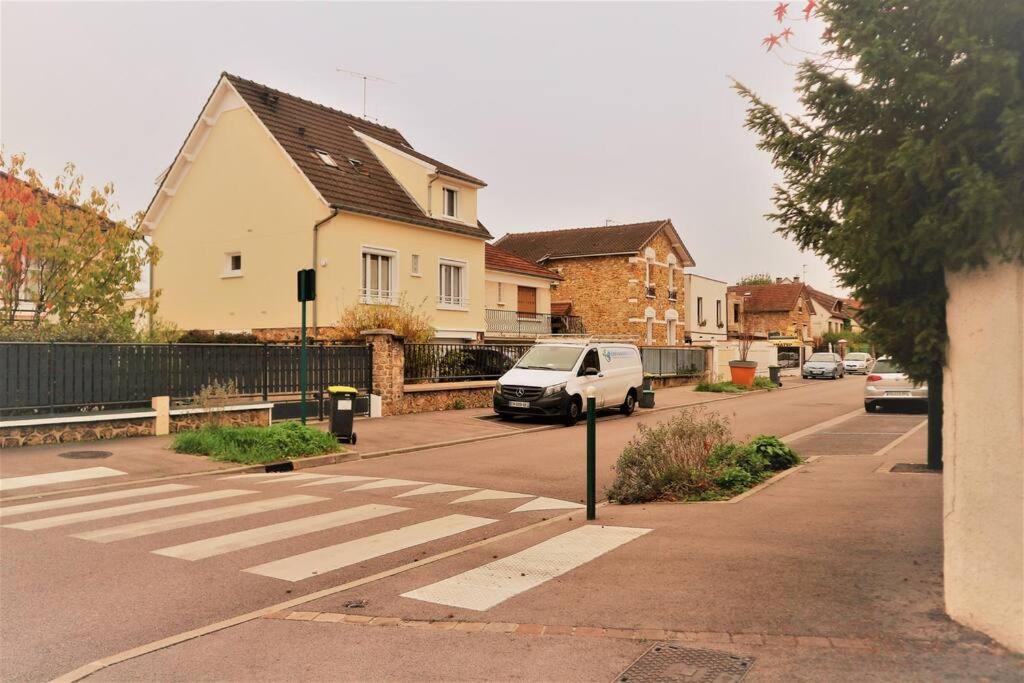 Vaires-sur-Marne Appartement Cosy Proche Disney المظهر الخارجي الصورة